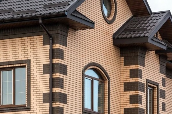 Какой кирпич выбрать для фасада дома