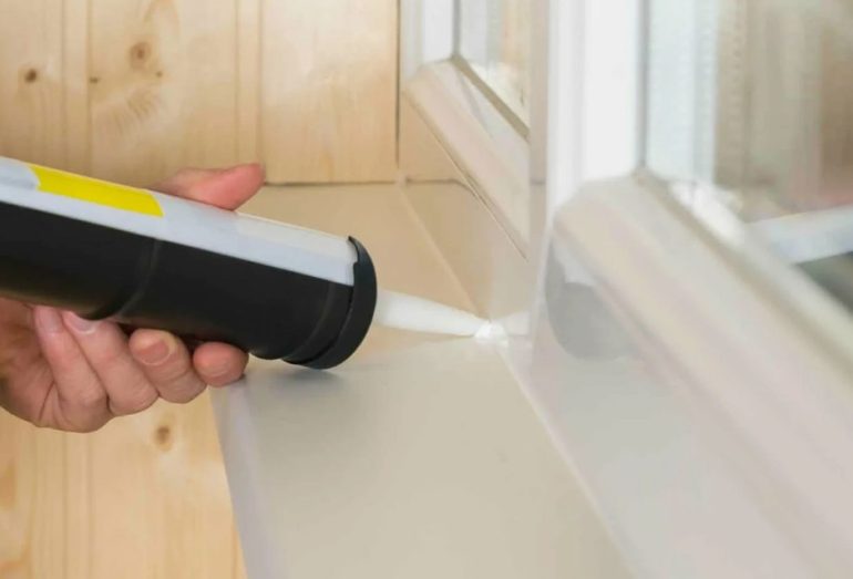 Герметизация окон своими руками: как избавиться от сквозняков за 1 день